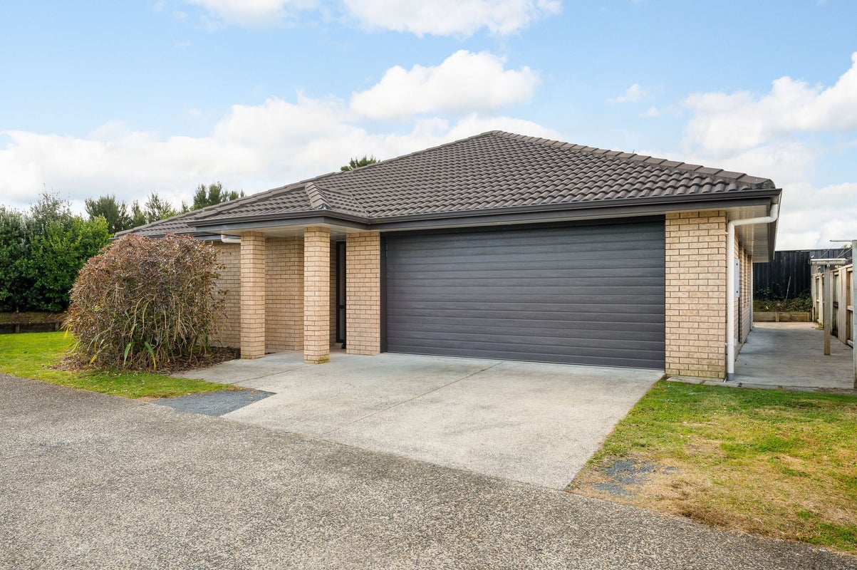 9 Te Ironui Place, Huntington, Hamilton - Carousel 1