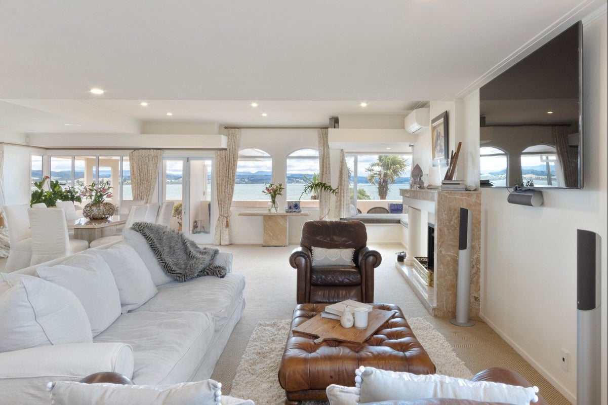 14 Charles Street, Westshore, Napier - Carousel 2
