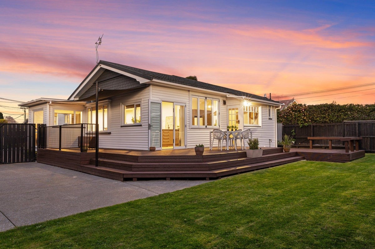 97 Barrington Street, Somerfield, Christchurch - Carousel 1