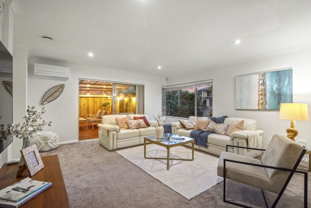 12 English Oak Drive, Schnapper Rock, Auckland - Carousel 2