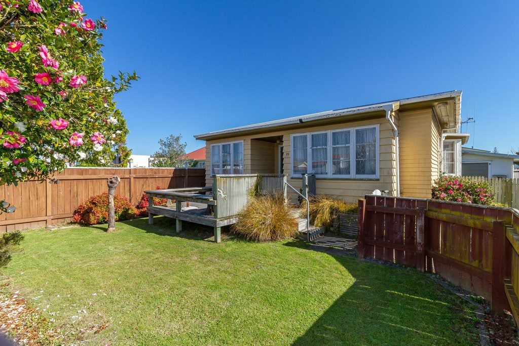 39 BEDFORD ROAD, MAREWA, NAPIER - Carousel 14