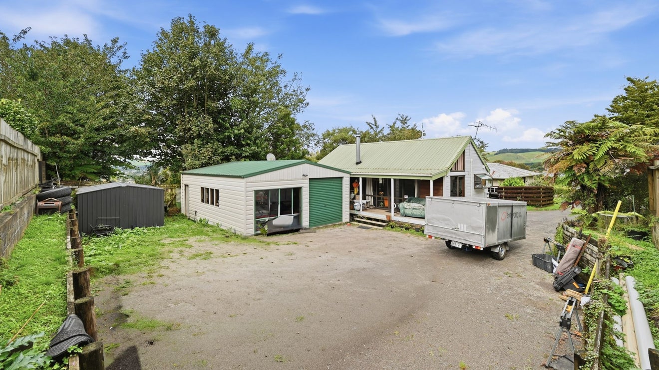 43A Thomas Crescent, Western Heights, Rotorua - Carousel 1