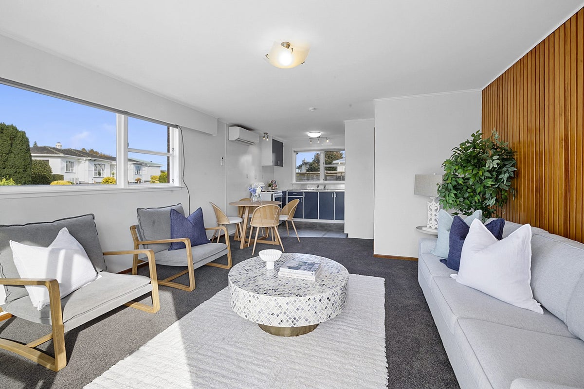 2/6 Essex Street, Vogeltown, New Plymouth - Carousel 2
