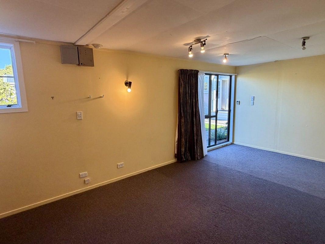 8 Karaka Street, Hokowhitu, Palmerston North  - Carousel 17