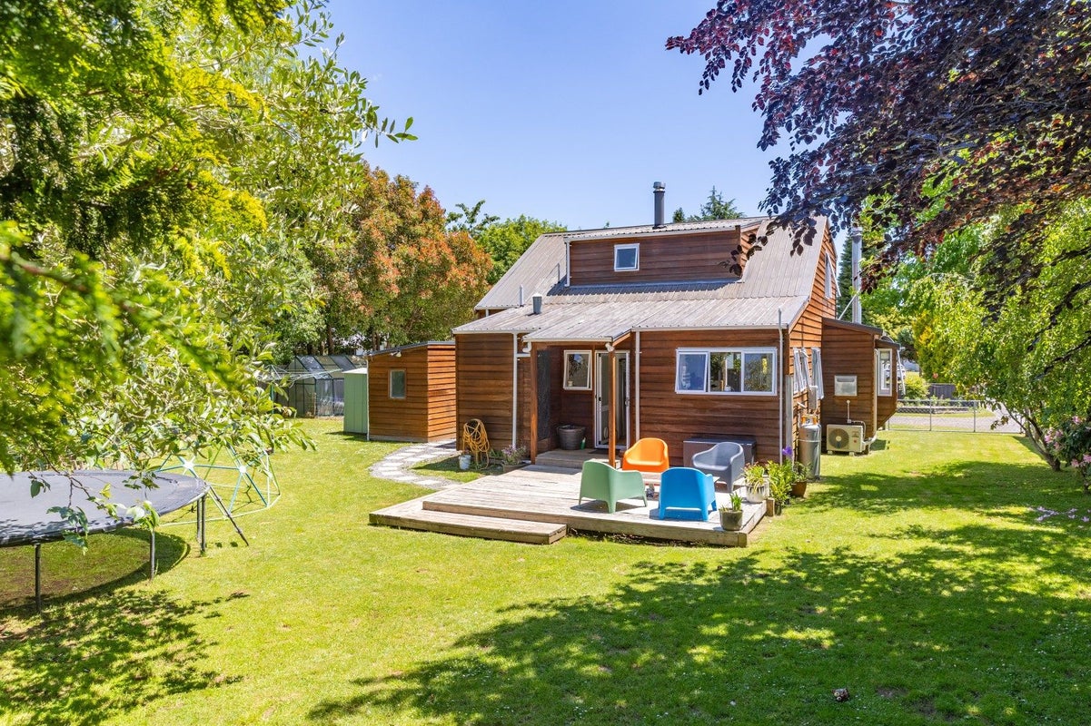 29 Manuka Street, Ohakune, Ohakune - Carousel 1