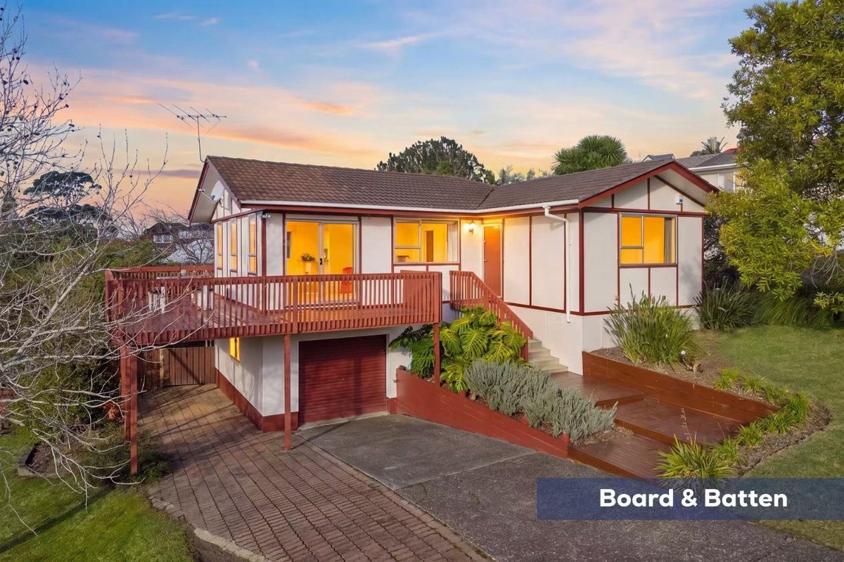 91 Langana Avenue, Browns Bay, Auckland - Carousel 2