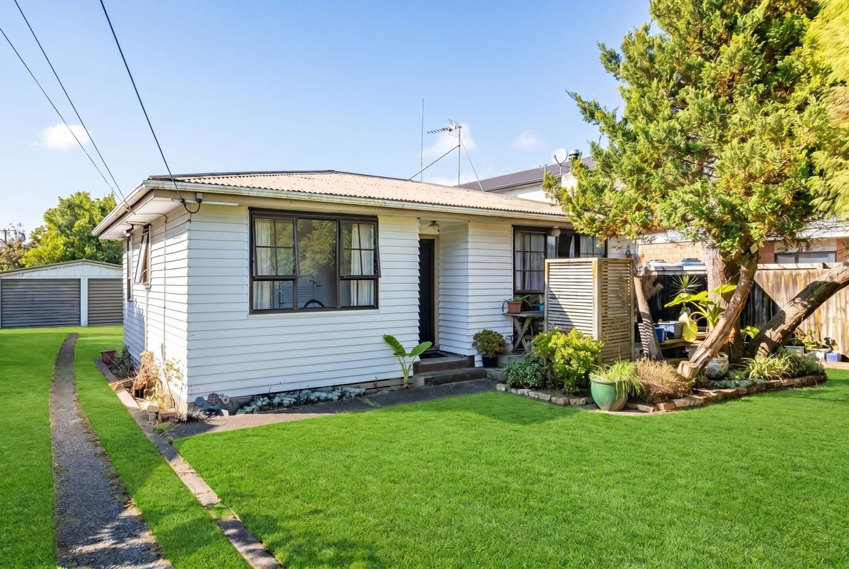 28 Primrose Street, Frankton, Hamilton - Carousel 1