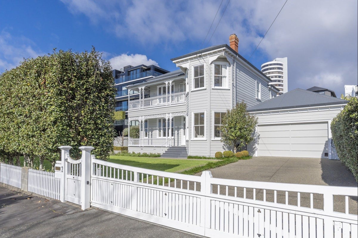 2 Tweed Street, Herne Bay, Auckland - Carousel 1