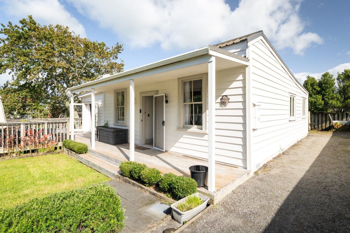 10 Clarke Street, Waihi, Waihi - Carousel 20