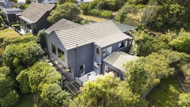 41A Clutha Avenue, Khandallah, Wellington - Carousel 1