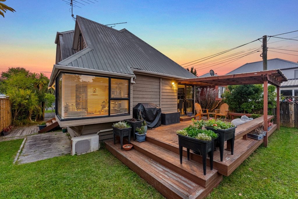2/164 Nile Road, Milford, North Shore City, Auckland - Carousel 1
