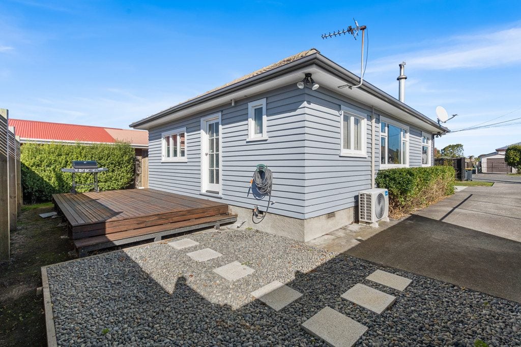 21 Neill Street, Hornby, Christchurch - Carousel 2