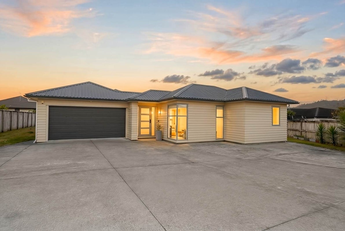 10 Remana Crescent, Huapai, Kumeu - Carousel 2