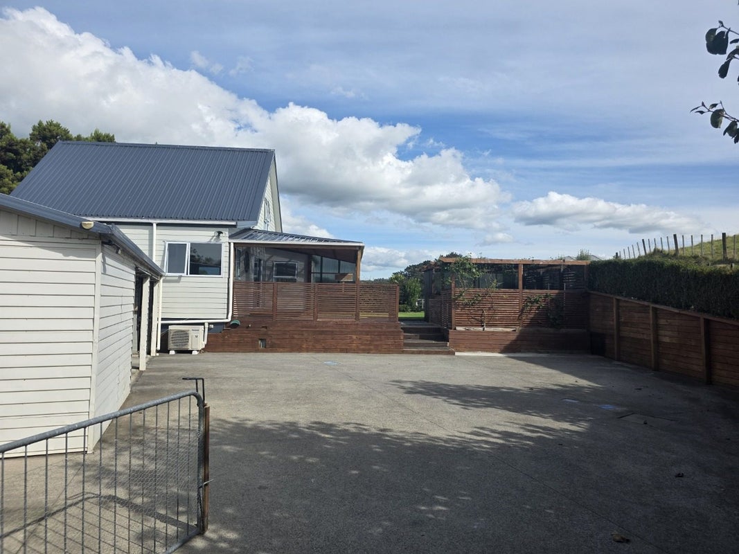 344 Tukapa Street, Hurdon, New Plymouth - Carousel 20