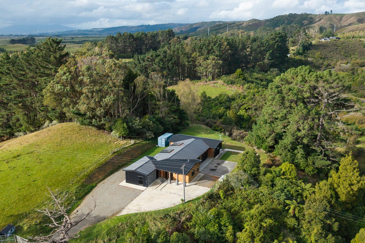 25 Lacebark Drive, Linton, Palmerston North - Carousel 35