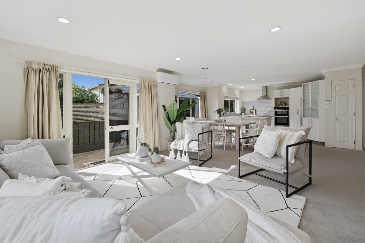16A Goods Road, Otumoetai, Tauranga - Carousel 1