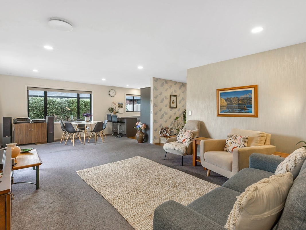 17 Larch Crescent, Alexandra, Alexandra - Carousel 2
