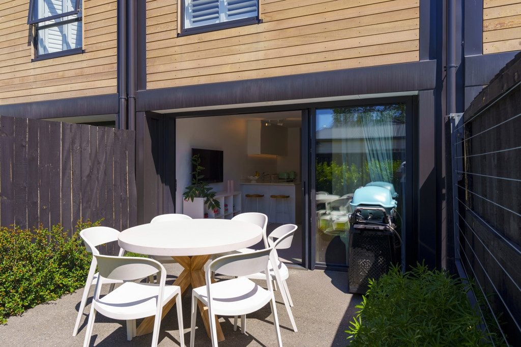 8B Champion Street, Edgeware, Christchurch - Carousel 1
