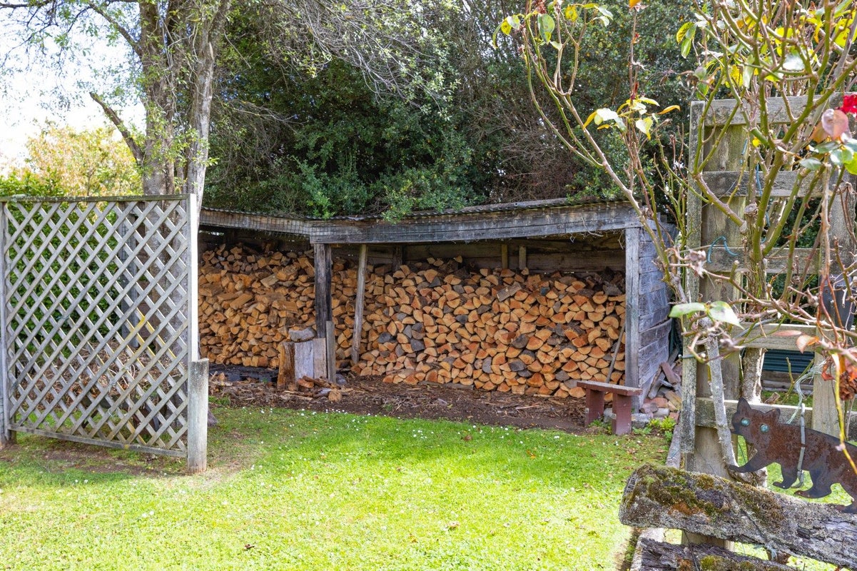 79 Arawa Street, Ohakune, Ohakune - Carousel 23