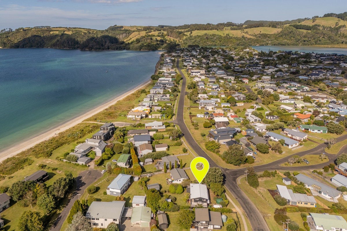 69 Captain Cook Road, Cooks Beach, Whitianga - Carousel 25