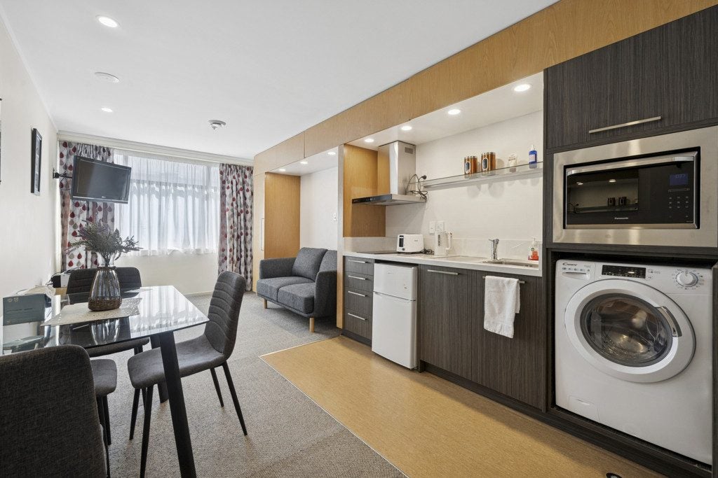 6C/35 Johnston St, Wellington Central, Wellington - Carousel 1