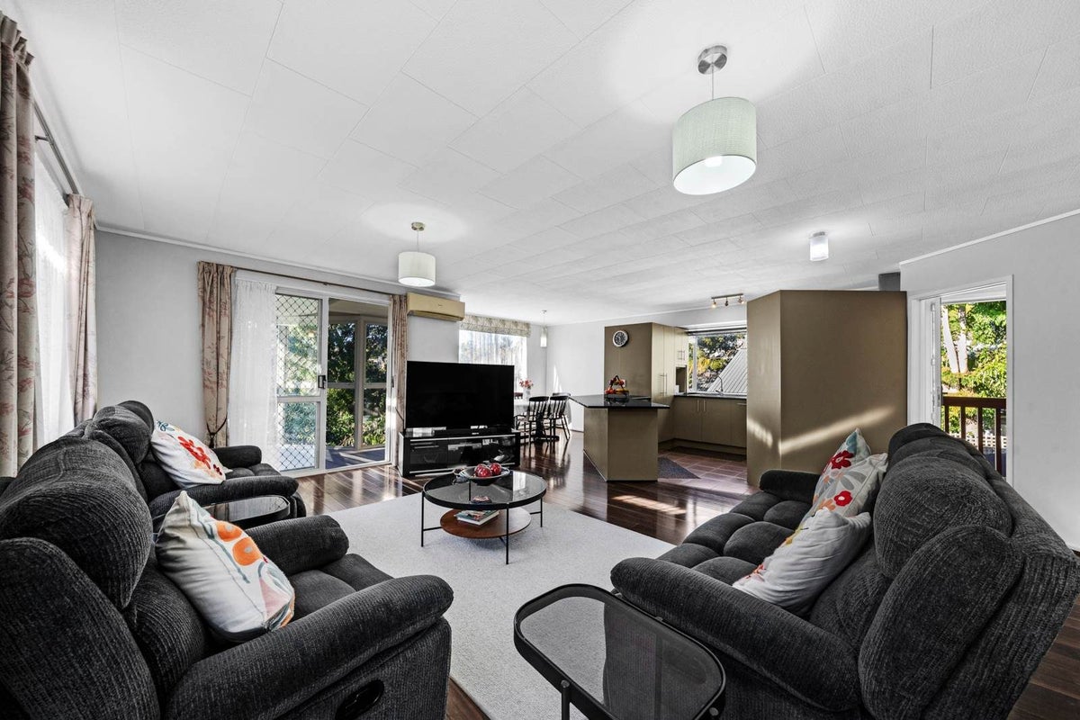 80B Bollard Avenue, New Windsor, Auckland - Carousel 2