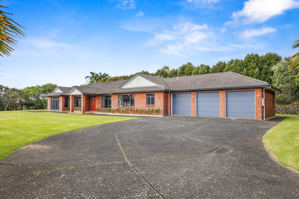 503 REDOUBT RD, Flat Bush, Auckland - Carousel 2