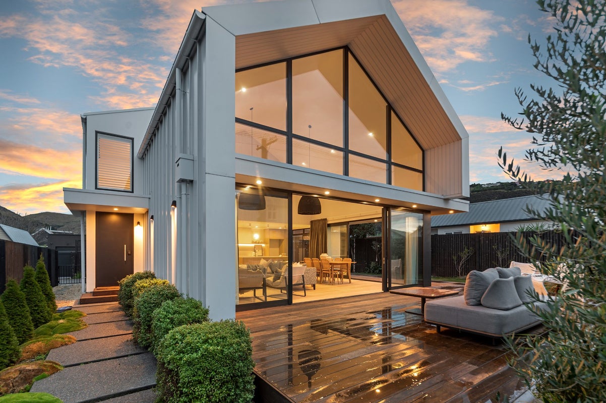 36 Colenso Street, Sumner, Christchurch - Carousel 1