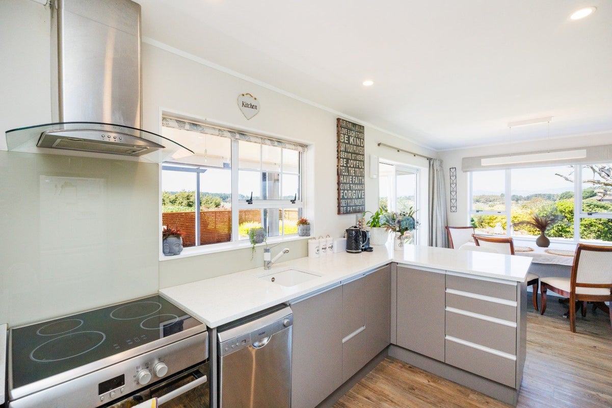 33 Victoria Street, Foxton, Foxton - Carousel 2