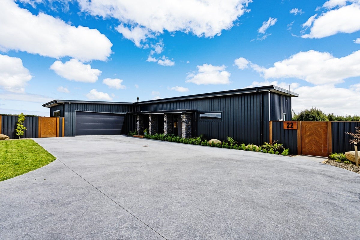 22 Glenda Place, Seaward Bush, Invercargill - Carousel 1