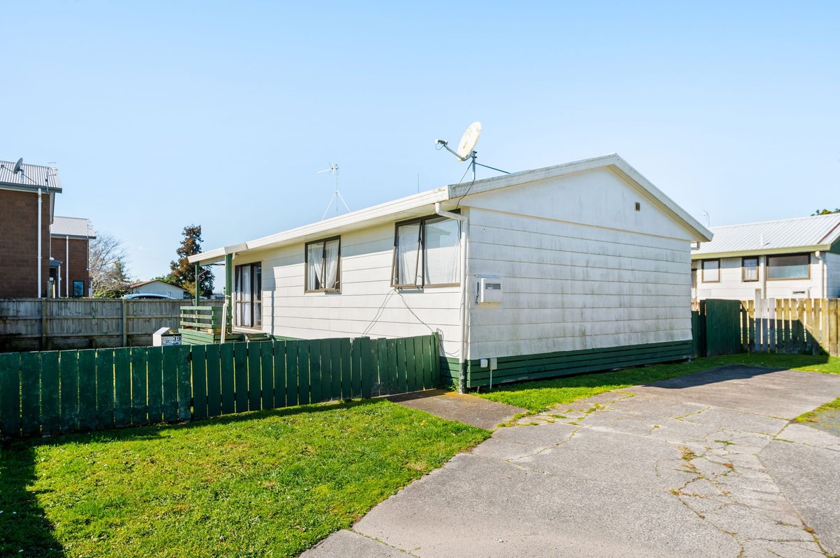 39A Crawshaw Drive, Nawton, Hamilton - Carousel 1