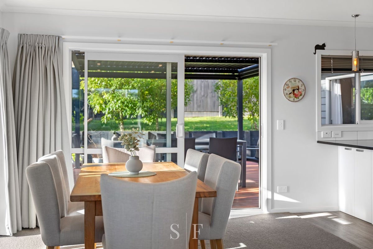 11 Matuhi Street, Waikanae, Waikanae - Carousel 2