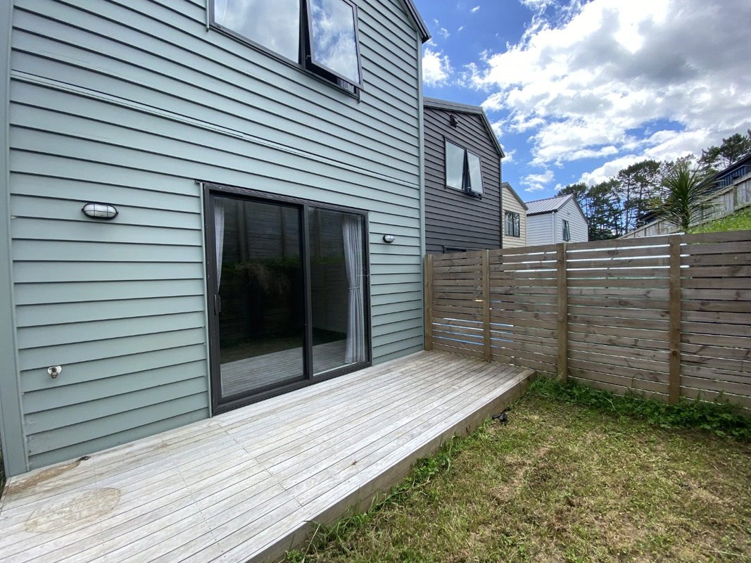 16D Kaimai Avenue, Massey, Auckland - Carousel 9