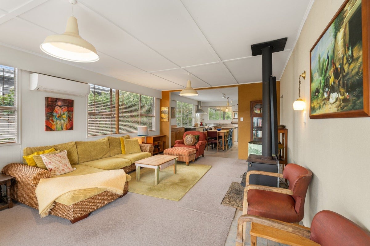104 Beverley Terrace, Whangamata, Whangamata - Carousel 2