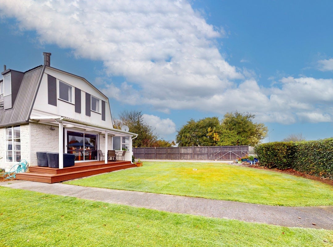 61 TANCRED ST, Rakaia, ASHBURTON - Carousel 2