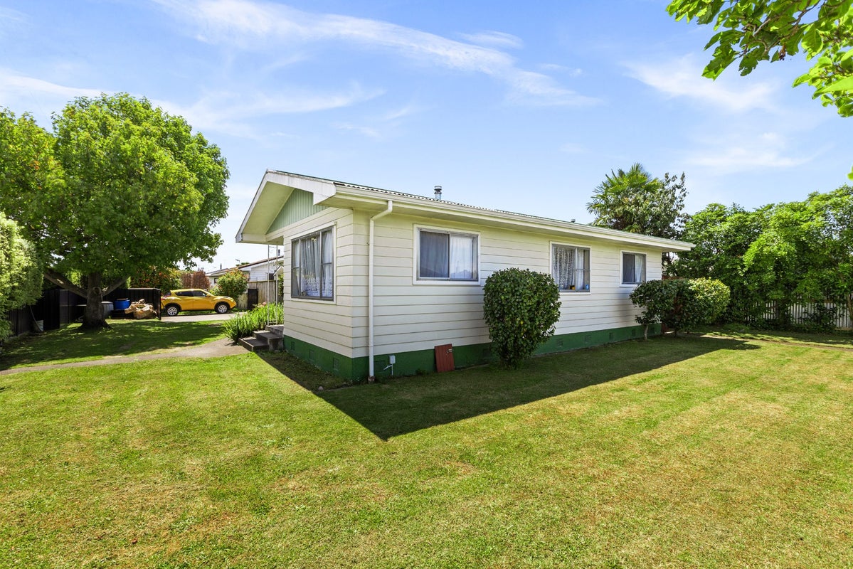 54 Wycliffe Street, Onekawa, Napier - Carousel 1