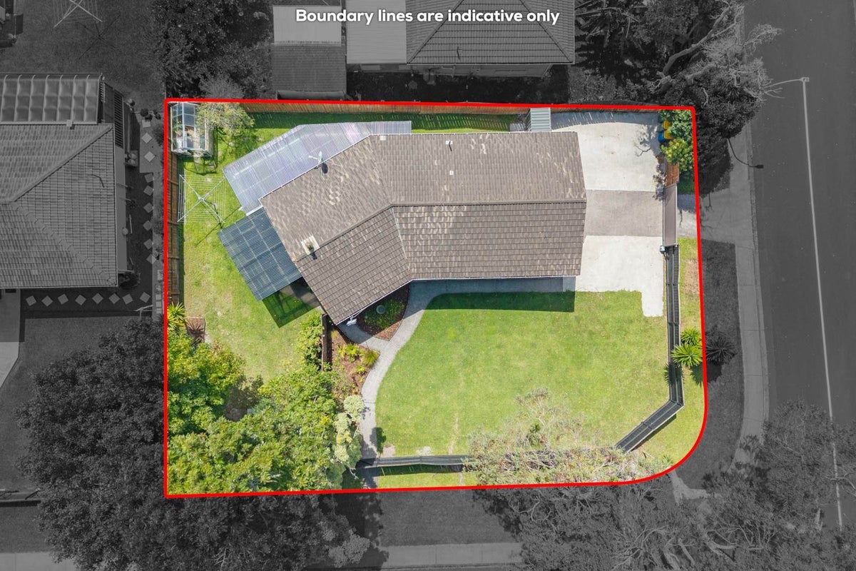 31 Thornlow Street, Glendene, Auckland - Carousel 26