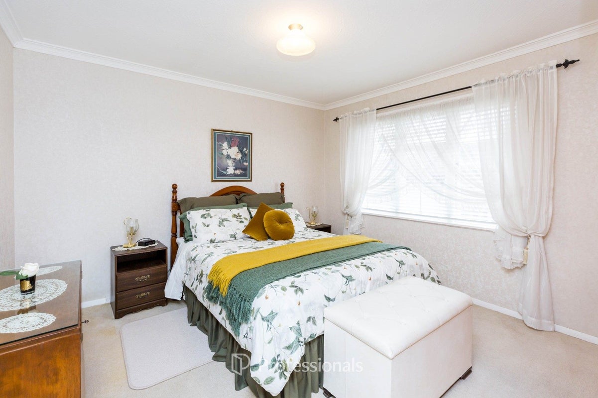 46 Pine Avenue, Upper Hutt Central, Upper Hutt - Carousel 2
