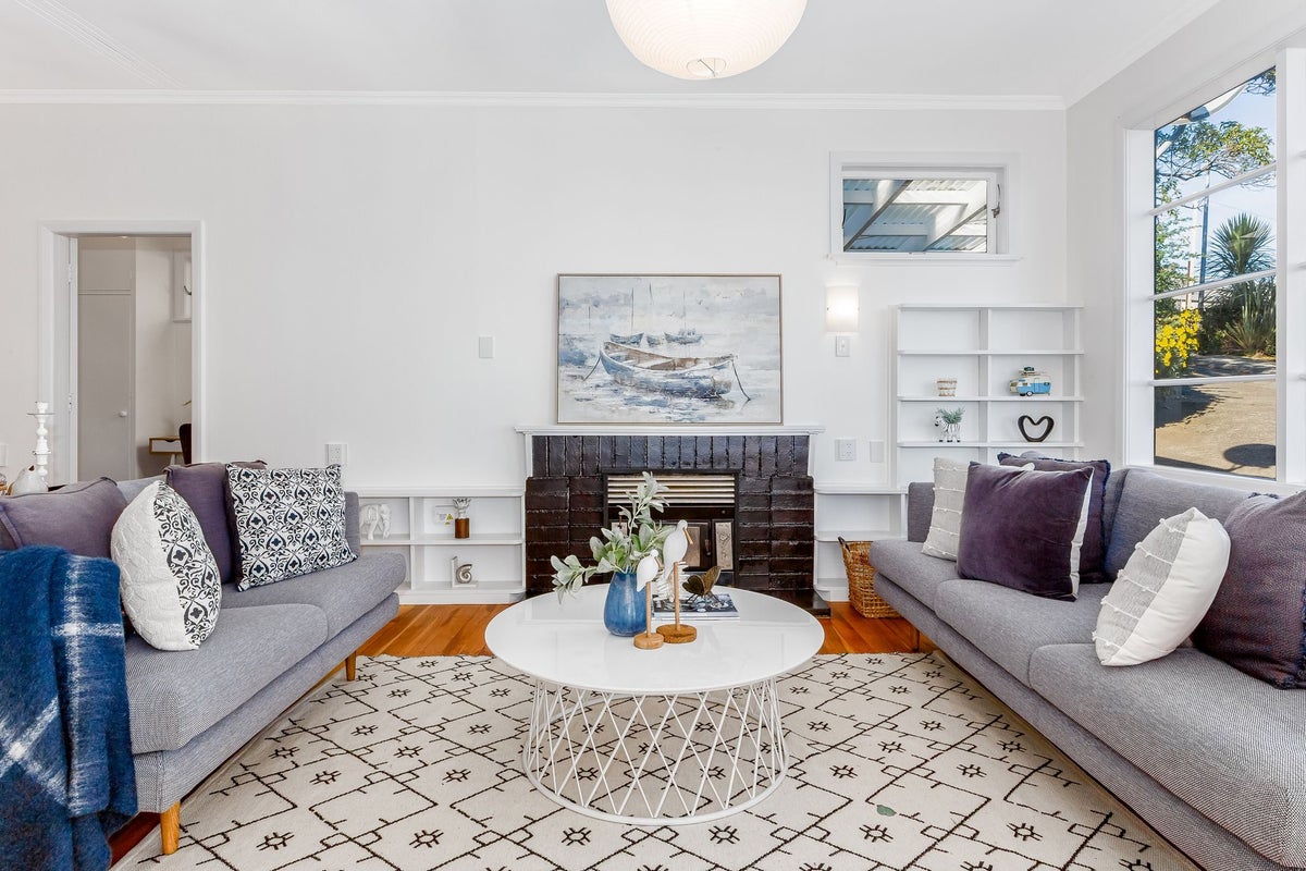 30 Roys Road, Plimmerton, Porirua - Carousel 2