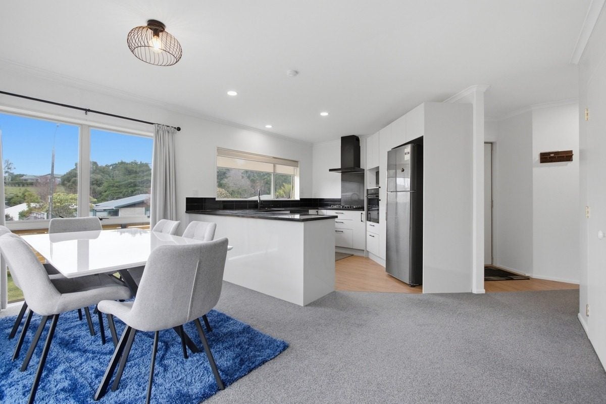 4 Cyrus Street, Whalers Gate, New Plymouth - Carousel 2
