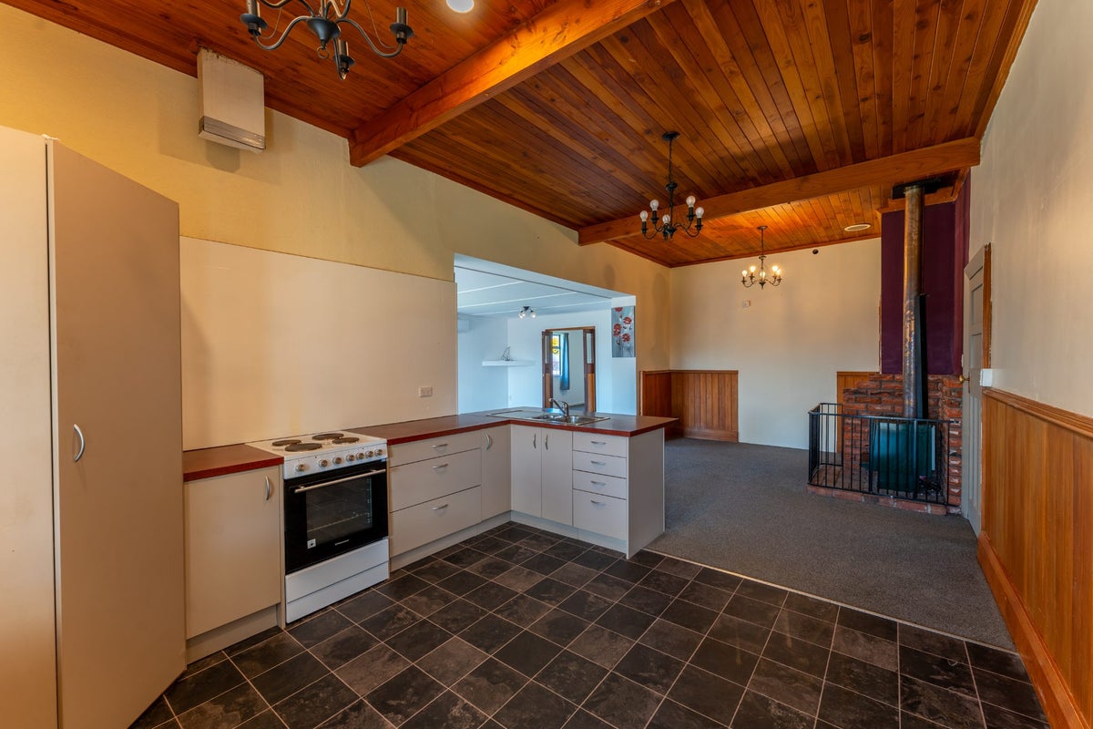 3 Coles Street, St Andrews - Carousel 2