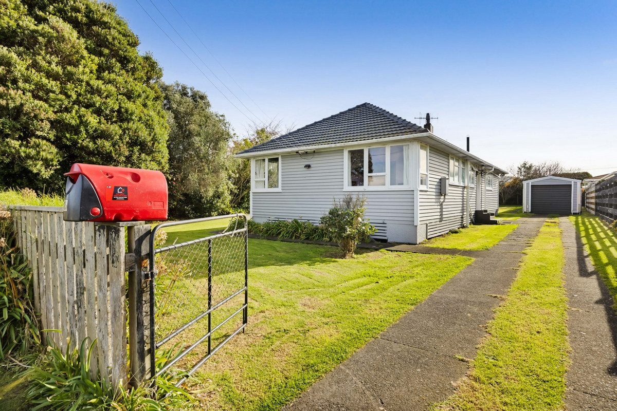 23 Kauae Street, Manaia, Manaia - Carousel 1