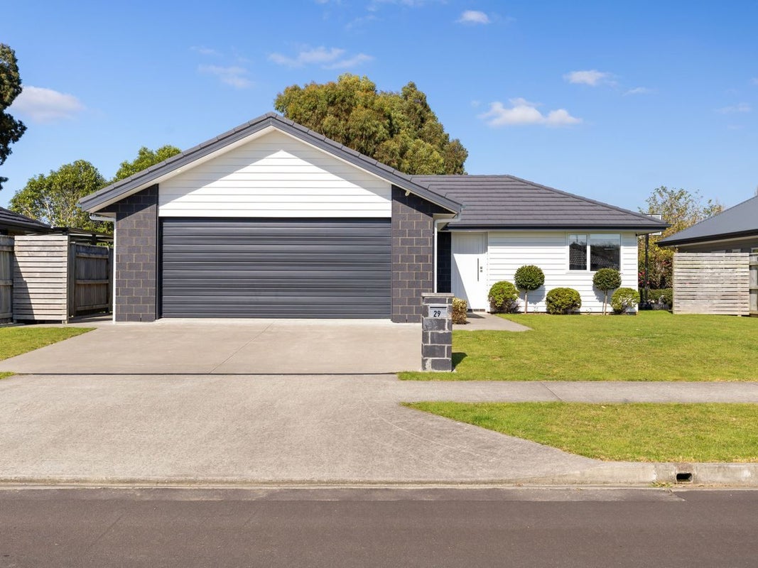 29 Monarch Drive, Ashhurst, Ashhurst - Carousel 1