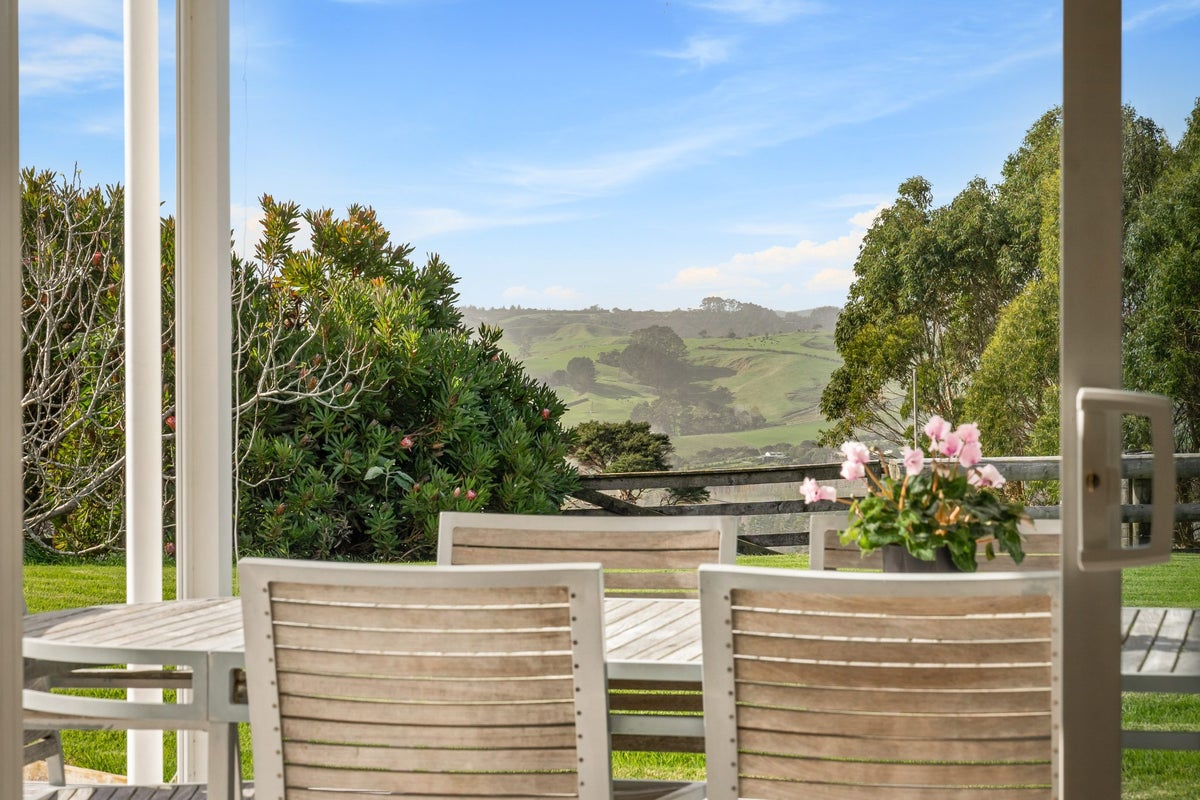 1382 Old North Road, Helensville, Helensville - Carousel 50
