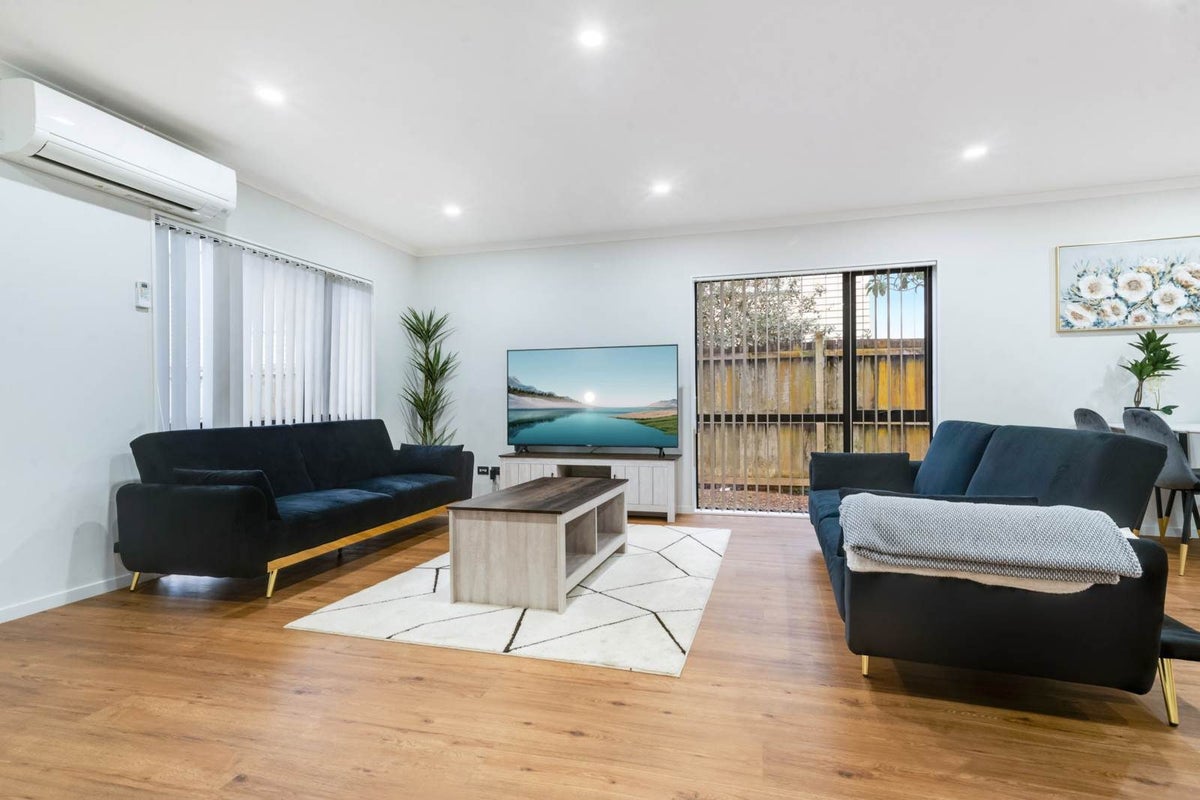 1E Carlie Street, Papatoetoe, Auckland - Carousel 2