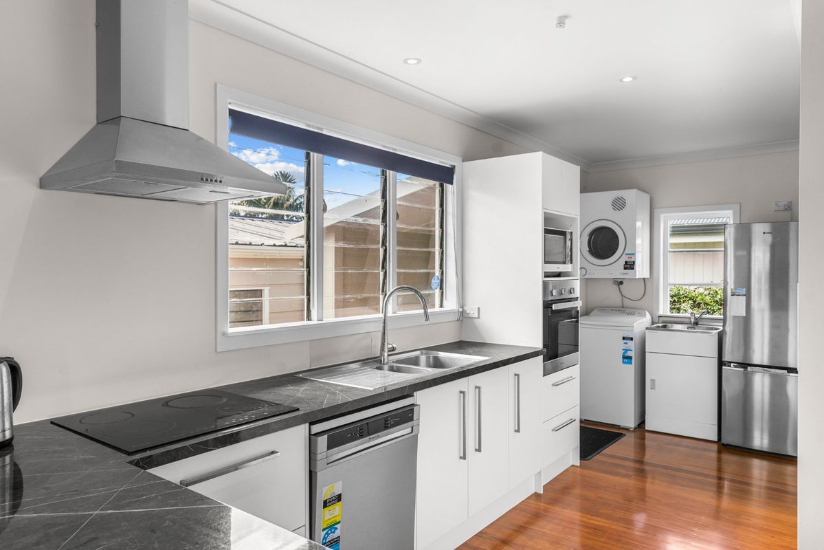 11 Argyle Street, Waipu, Waipu - Carousel 2