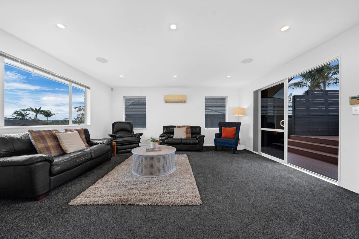 10 Sapperton Drive, Henderson, Auckland - Carousel 2