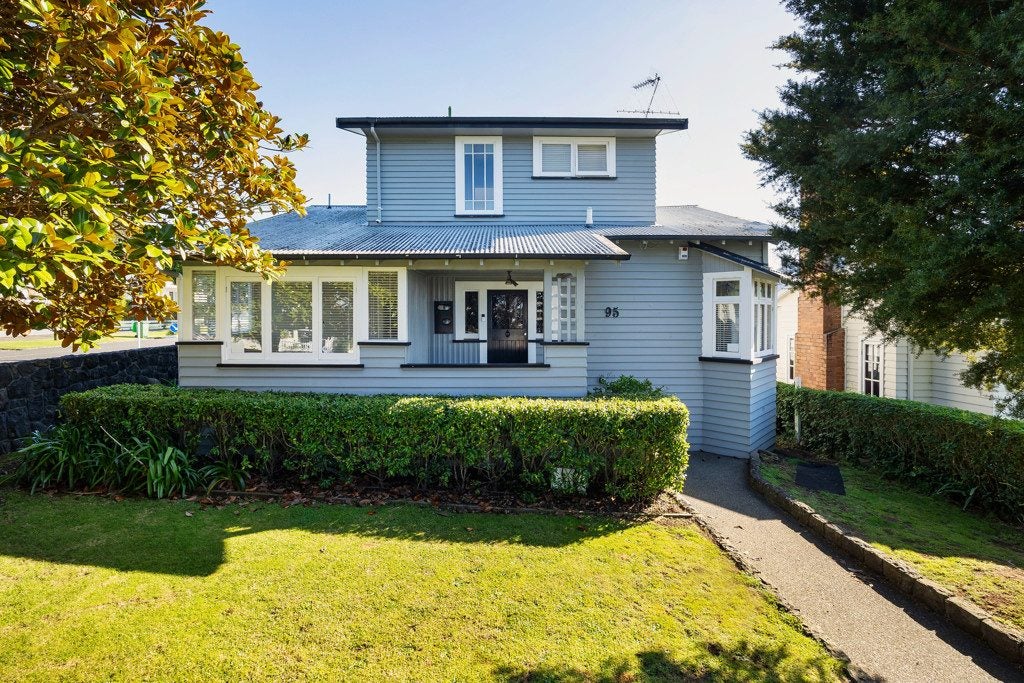 95 Alberton Avenue, Mount Albert, Auckland - Carousel 1