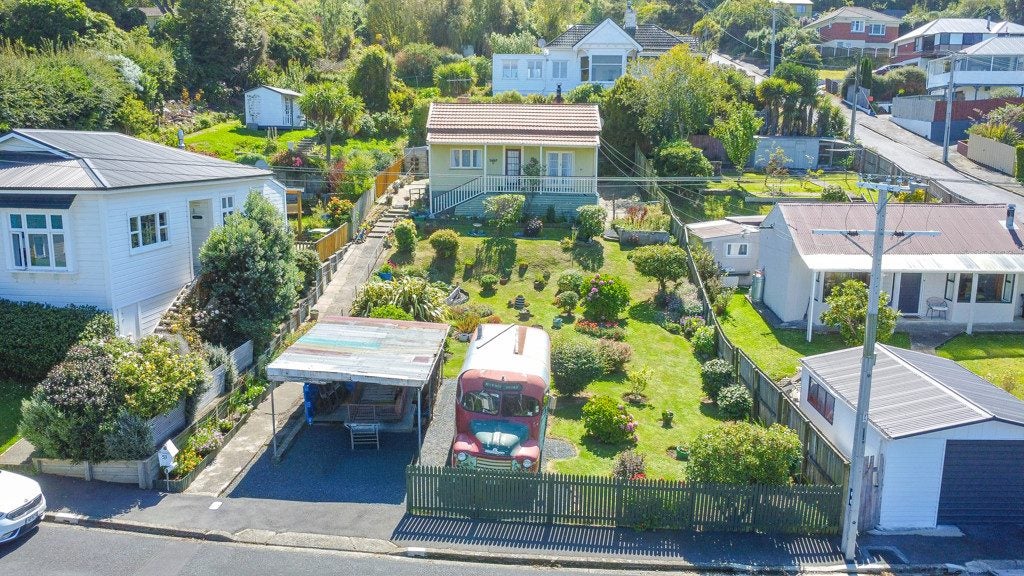 53 Totara Street, Ravensbourne, Dunedin - Carousel 2