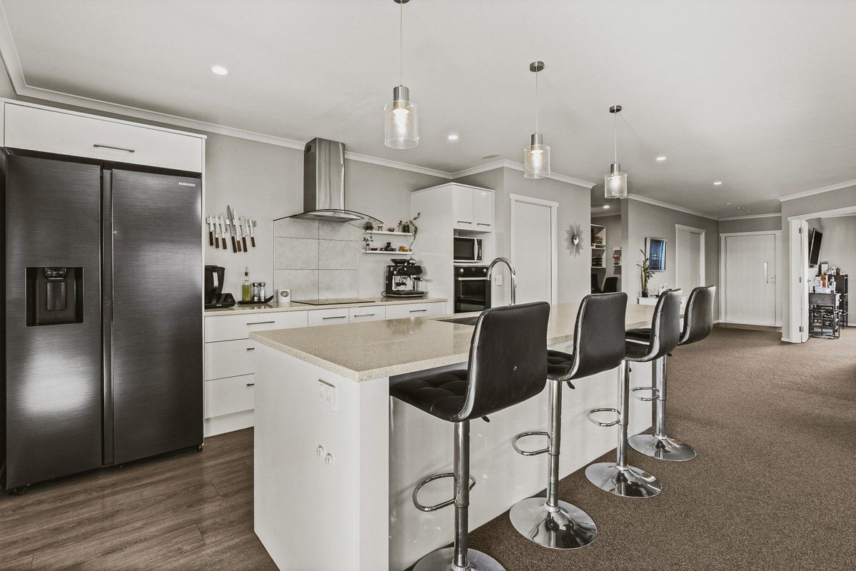 12 Hurunui Drive, Te Awa, Napier - Carousel 2